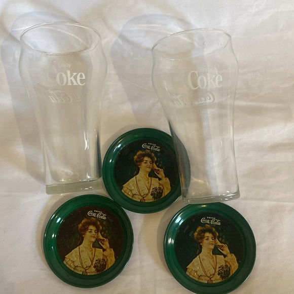 1970’s Vintage Coca-Cola Coasters With Pair Of Glass Cola Cups - Picture 1 of 3